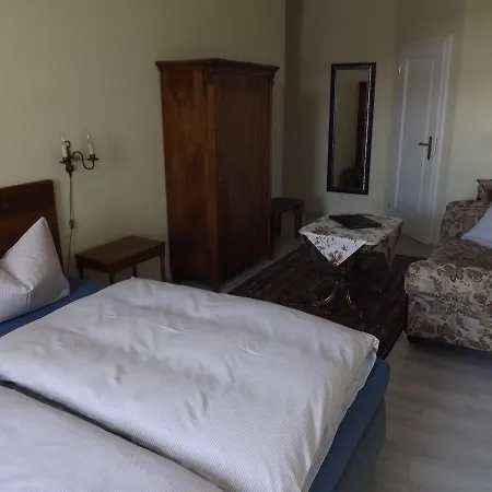 Alter Ackerbuergerhof 3*