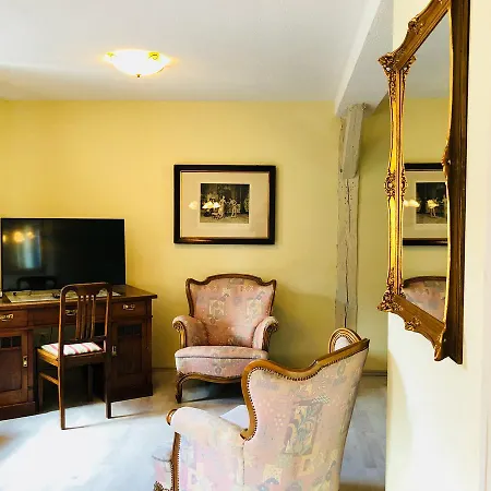 Πανσιόν Alter Ackerbuergerhof 3*
