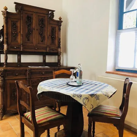 Alter Ackerbuergerhof Guest house Bad Frankenhausen